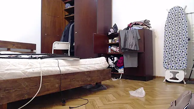 Stripchat Sex Cam for Riz_girl