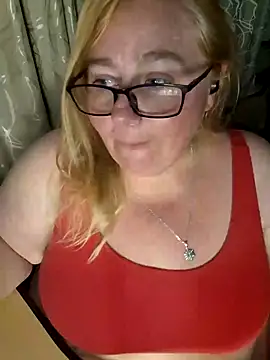 Stripchat Sex Cam for Iceprincess2bad4u